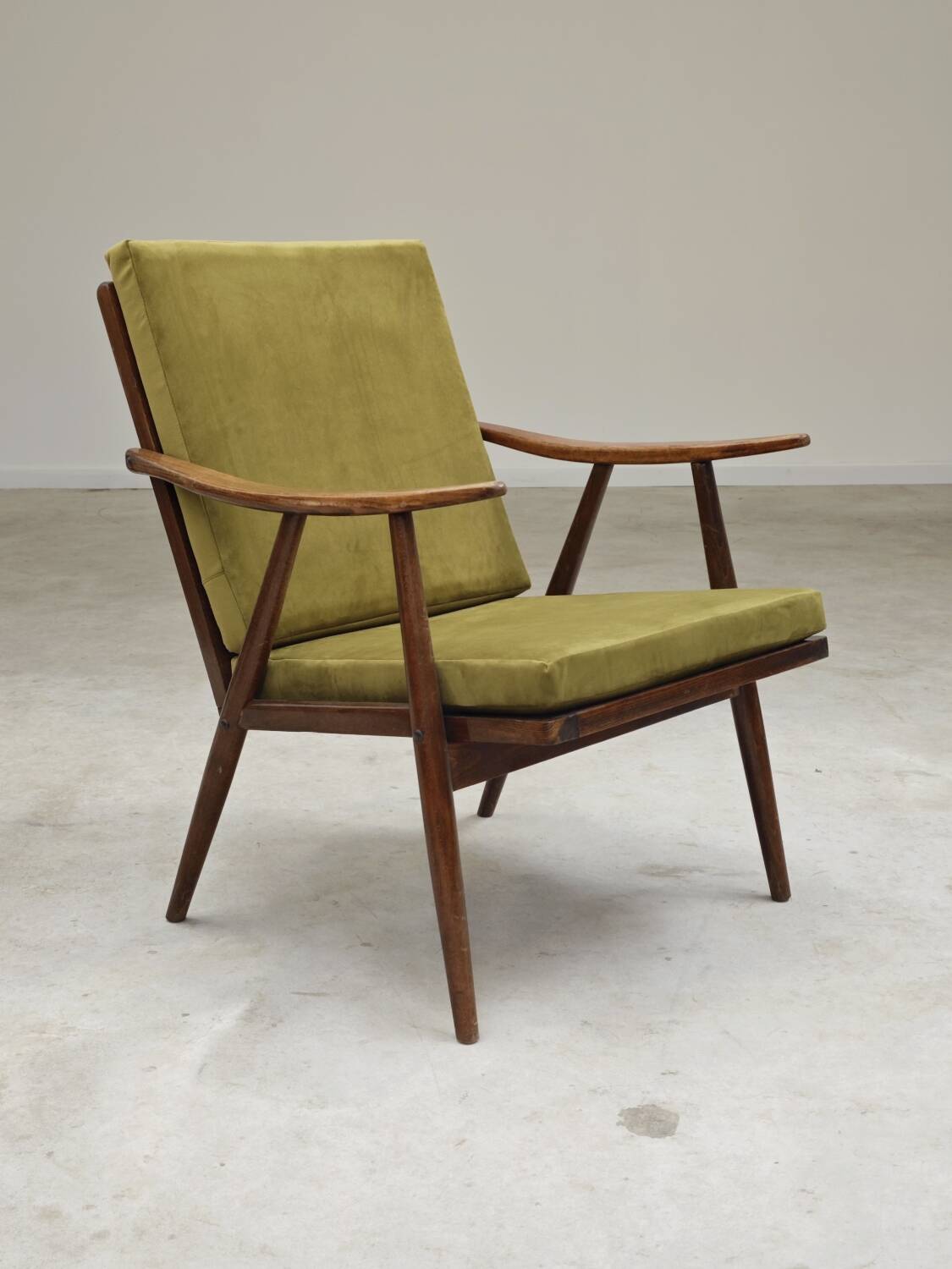 Boomerang armchair by Antonin Suman for Ton Bystrice Thonet 1960