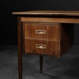 Bureau vintage classique scandinave moderne en bois de teck avec tiroirs, 1960s