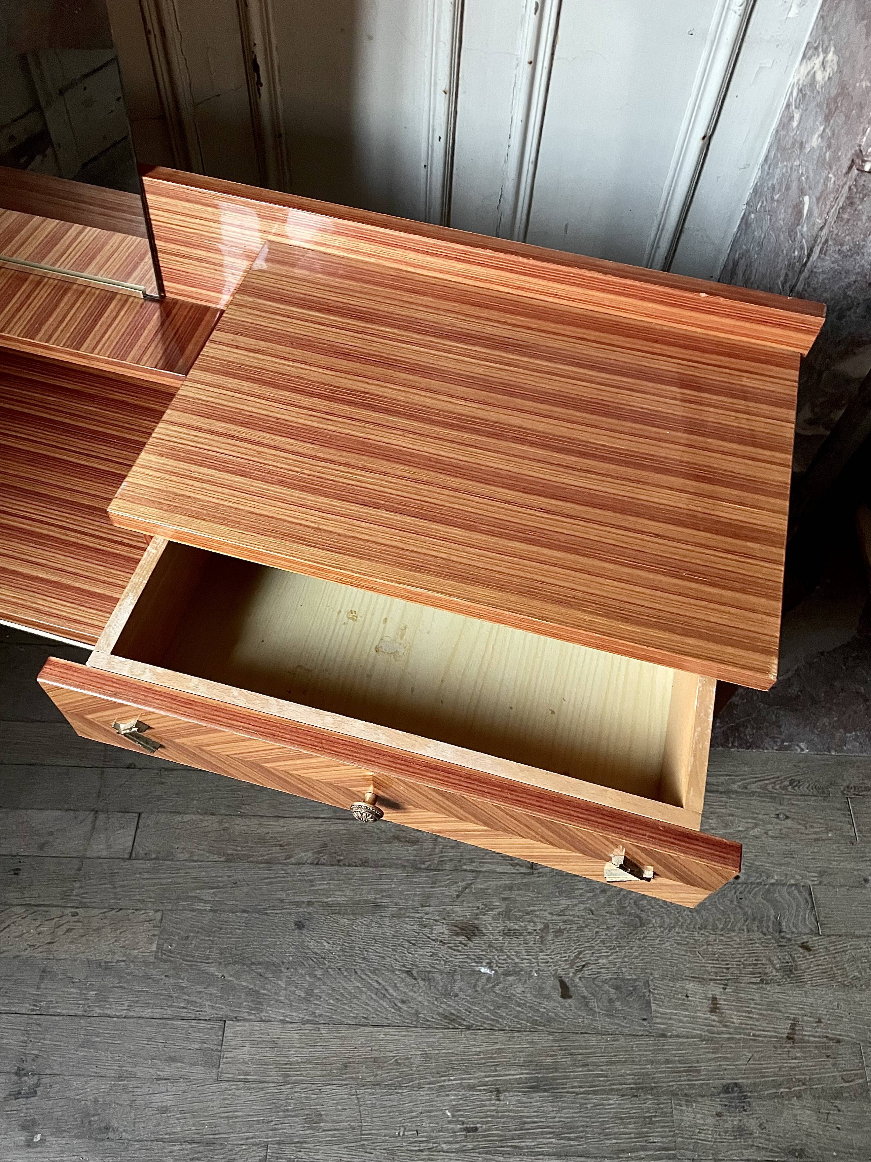 Vintage dressing table
