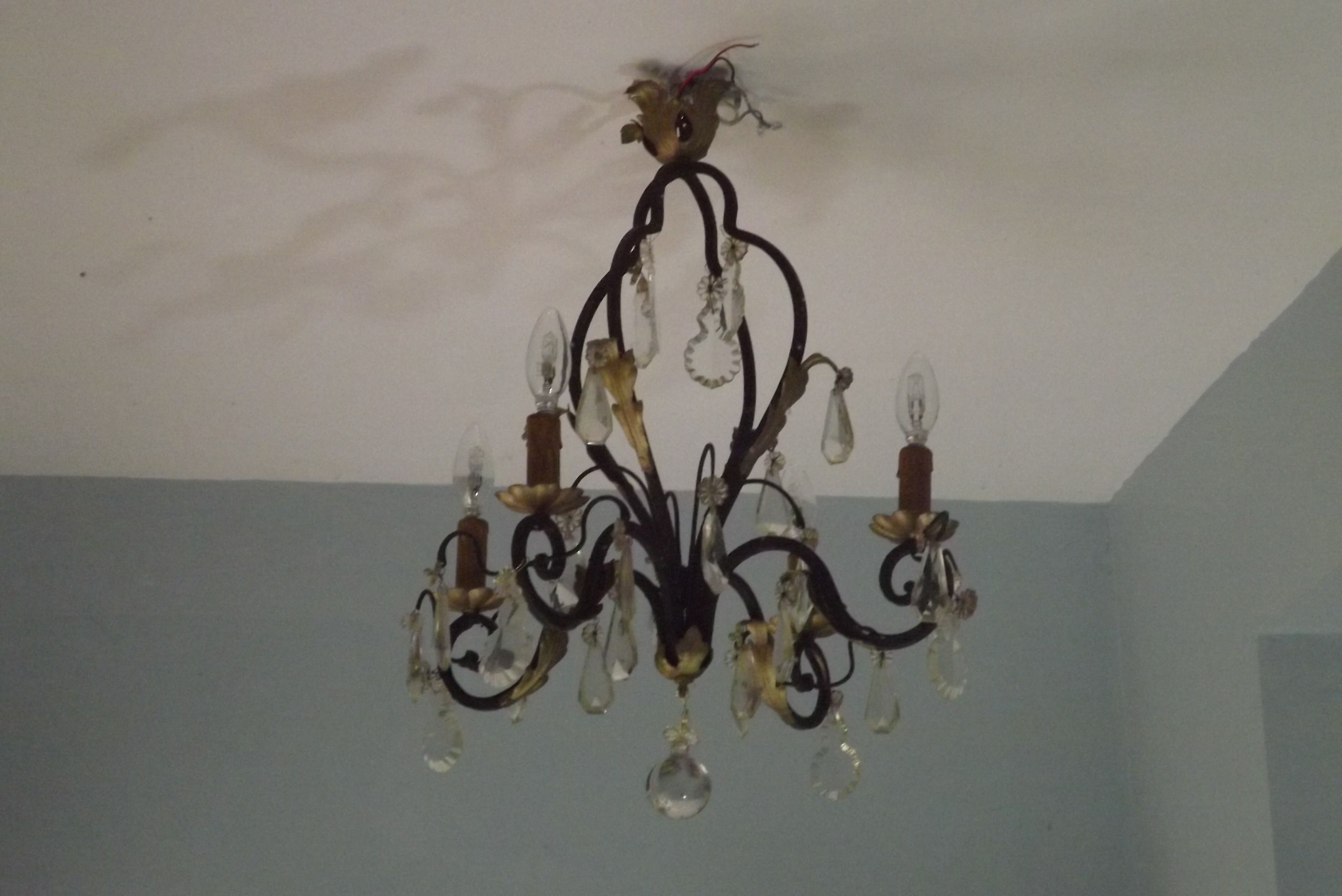 Chandelier iron hammered 4 lights hanging crystal pendants