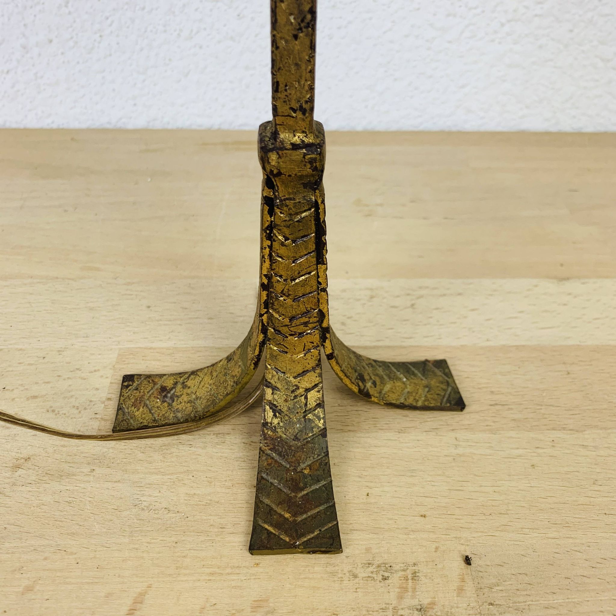 Lampe fer forgé doré travail espagnol