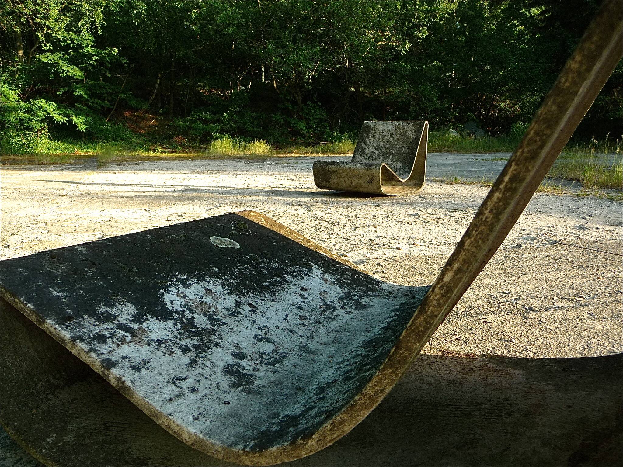 Set of 2 Early Edition Loop Garden Rocking Chairs by Willy Guhl for Eternit AG, Switzerland 1950s