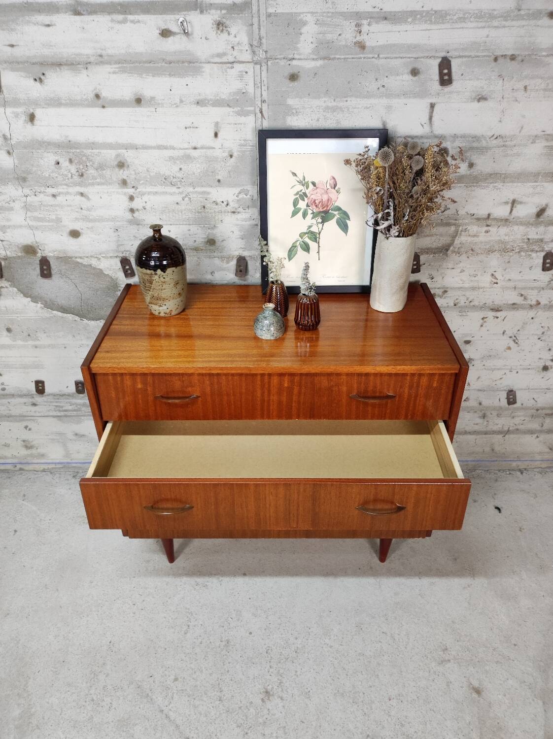 Commode vintage