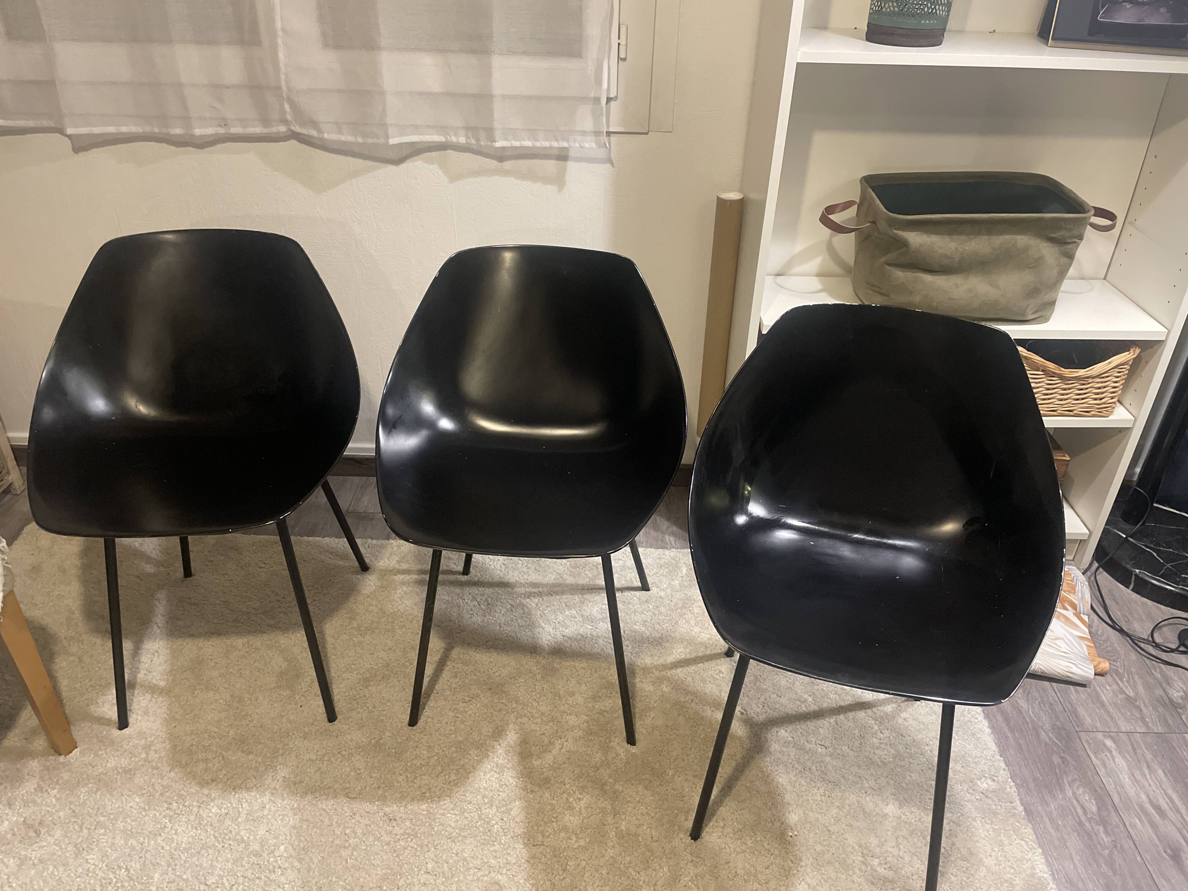3 Shell chairs Pierre Guariche – Reissue Maisons du Monde – Black