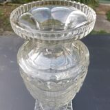 Vase cristal taillé forme Médicis