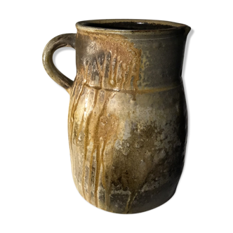 Milk pot made of 19th century Puisaye sandstone
