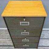 Column 4 grey roneo flappers