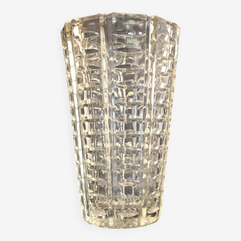 Chiseled glass vase