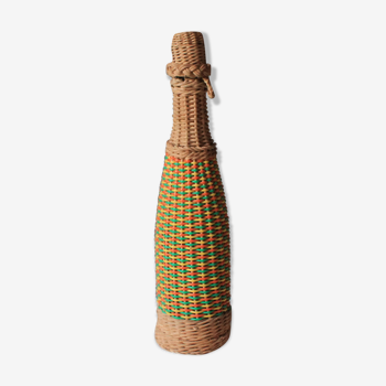 Vintage scoubidou yarn bottle