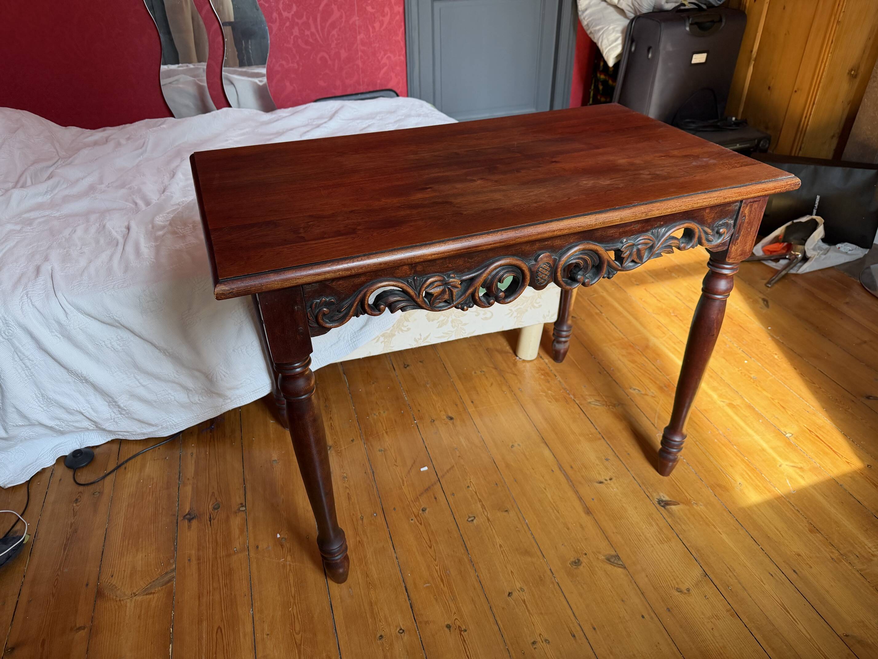 Belle Époque Desk — Carved openwork mahogany, baluster legs
