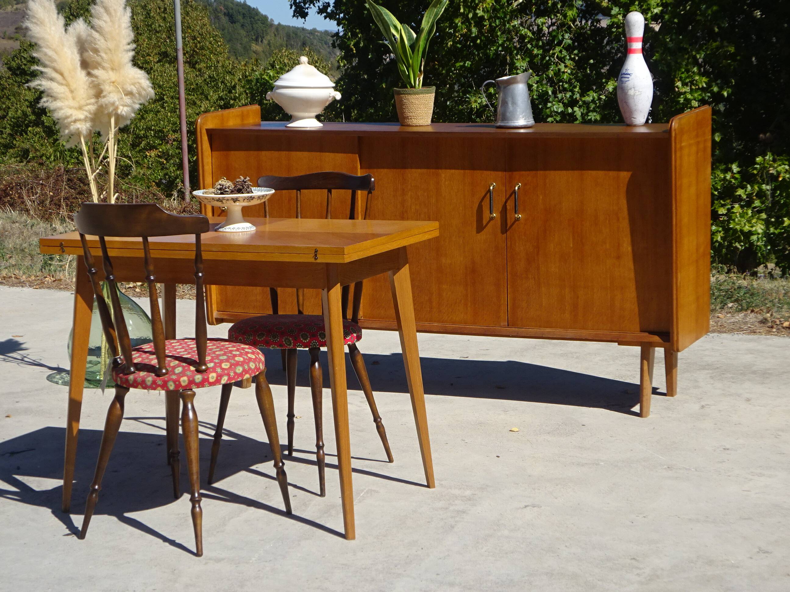 Enfilade vintage aux pieds compas par SAM