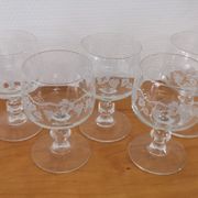 Set of 6 water glasses on feet, grape decoration and Luminarc vine shoot