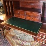 Box desk and zippers