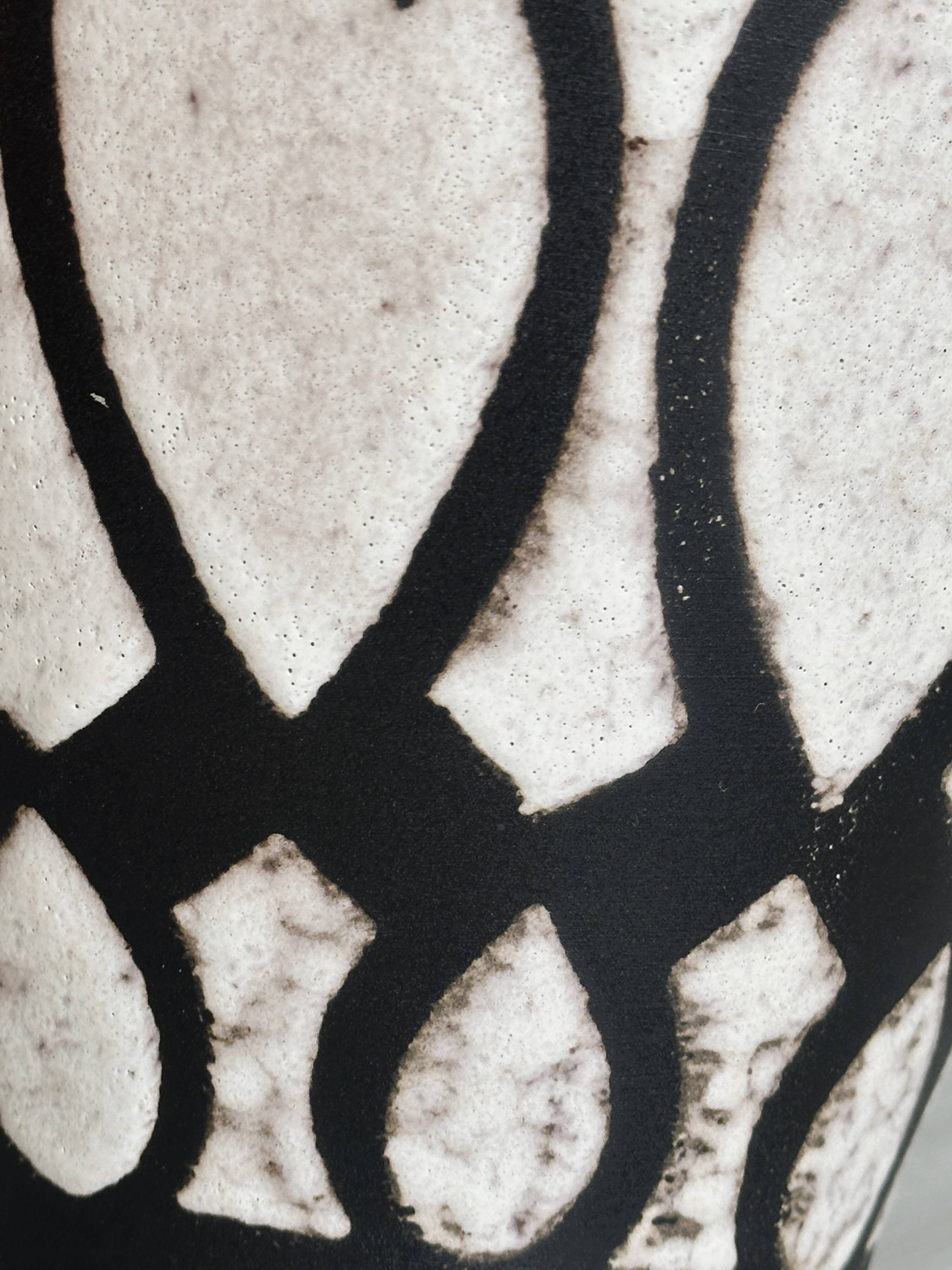 Black and white geometric ceramic planter