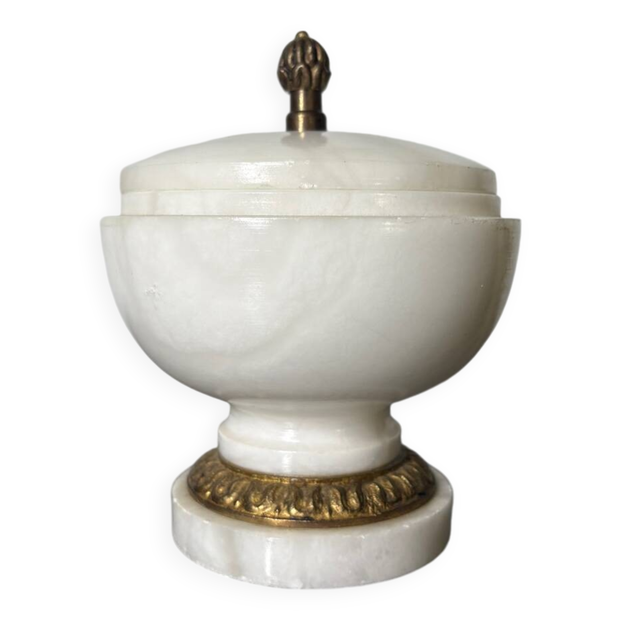 Bonbonnière en albâtre et bronze doré