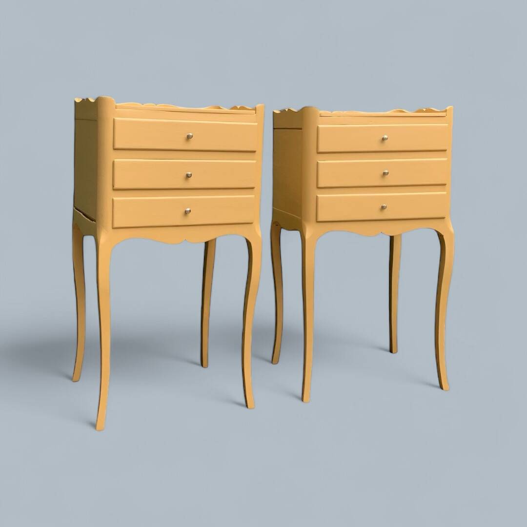 Pair of vintage Louis XV style bedside tables