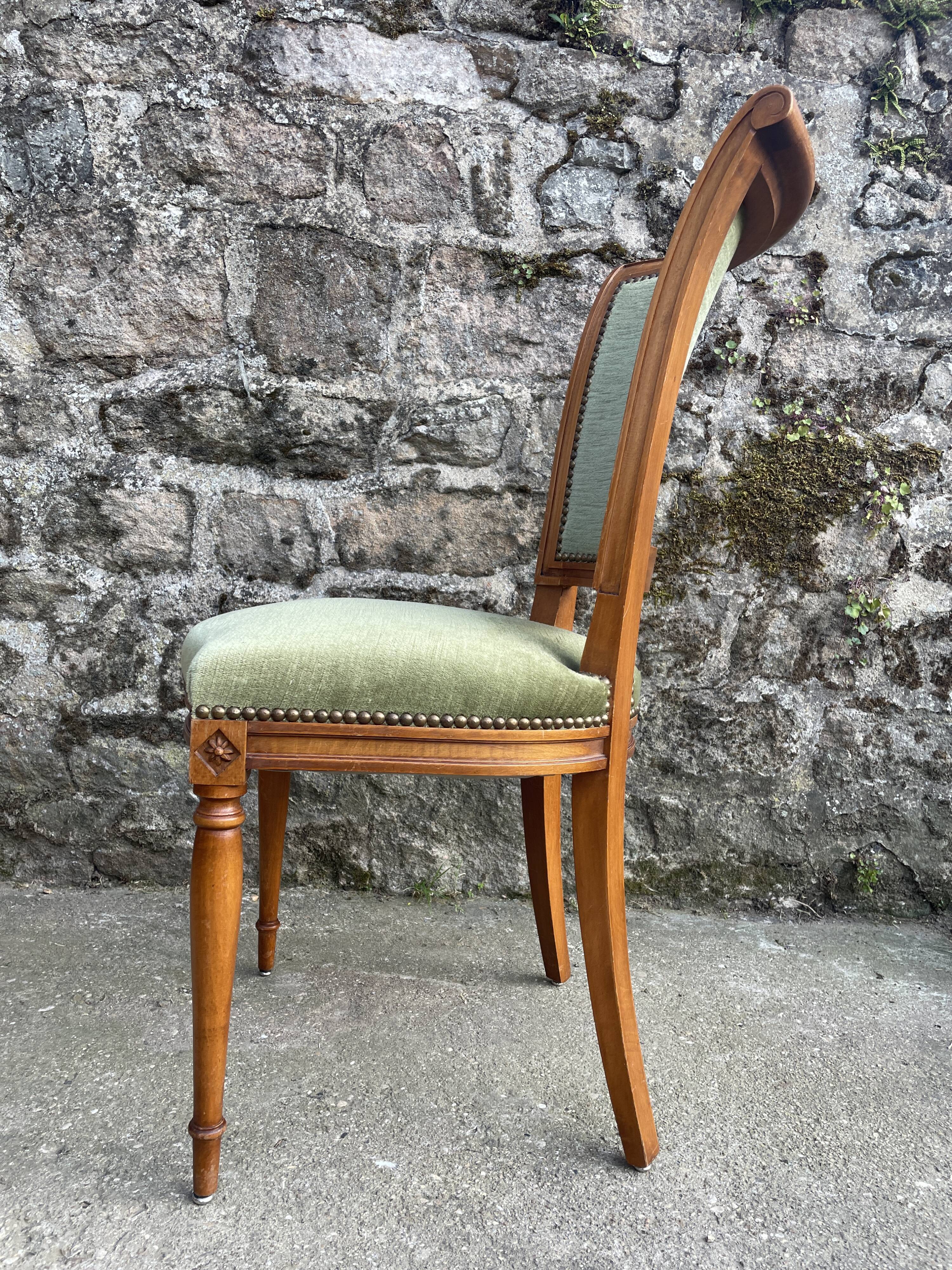 Set de 6 chaises Directoire en velours vert amande