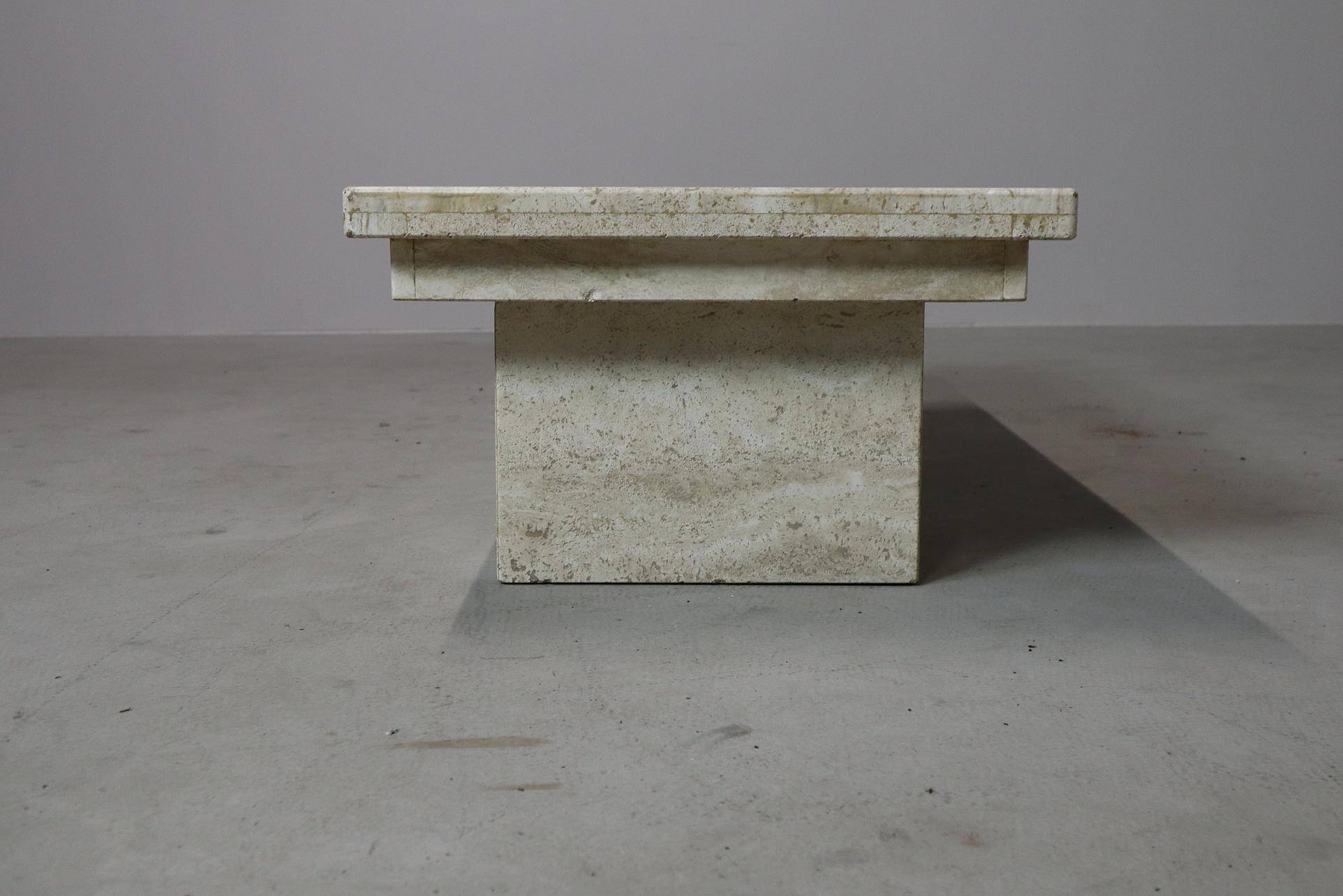 Table basse vintage en travertin, années 1970