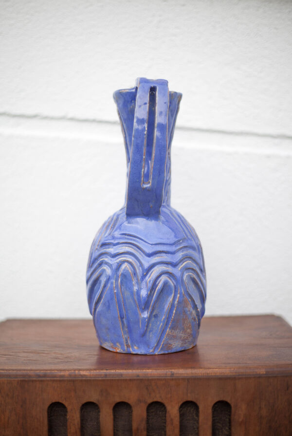 Vase en terre cuite vernissé bleu brutaliste 70