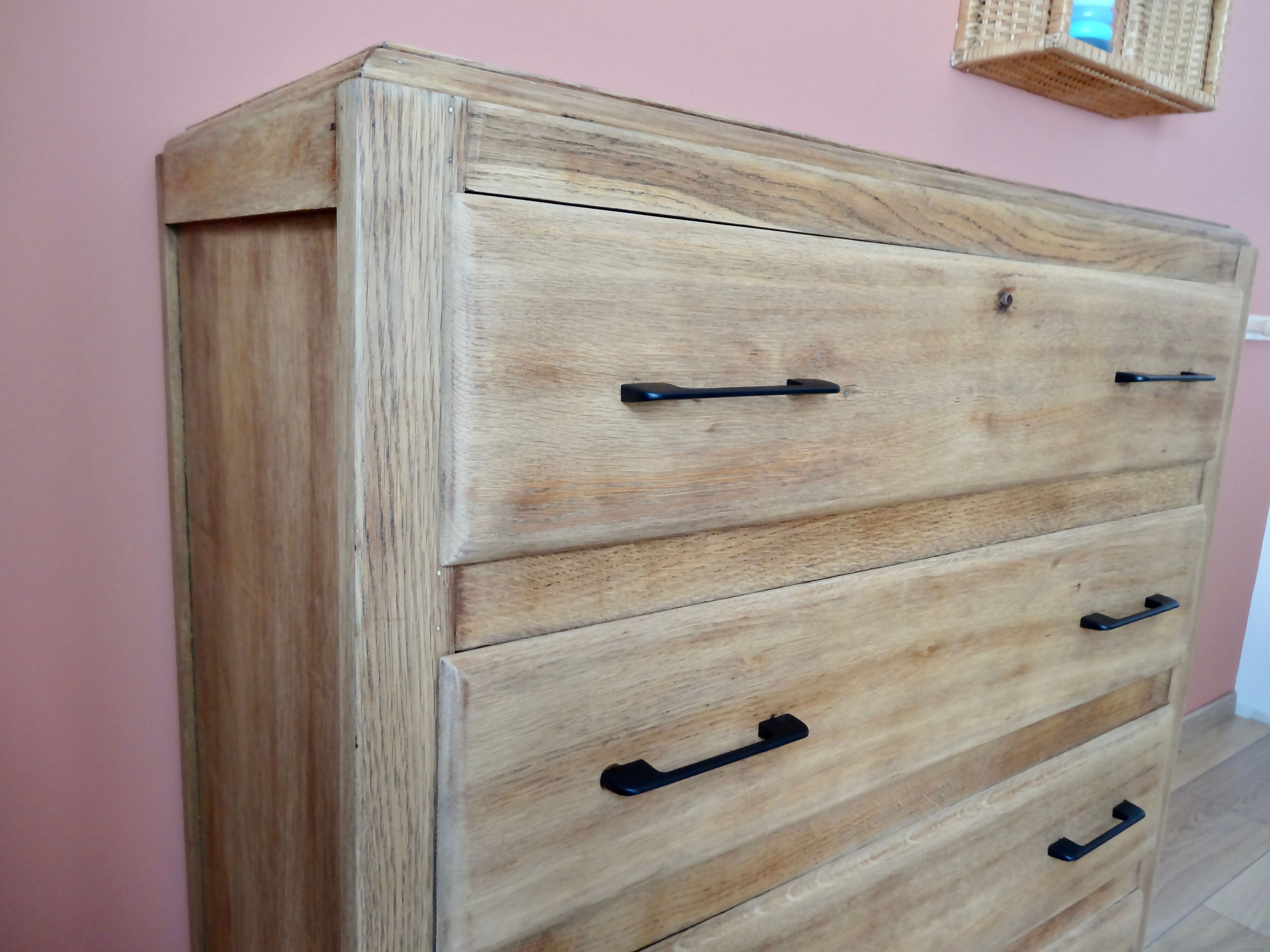 Vintage chest of drawers
