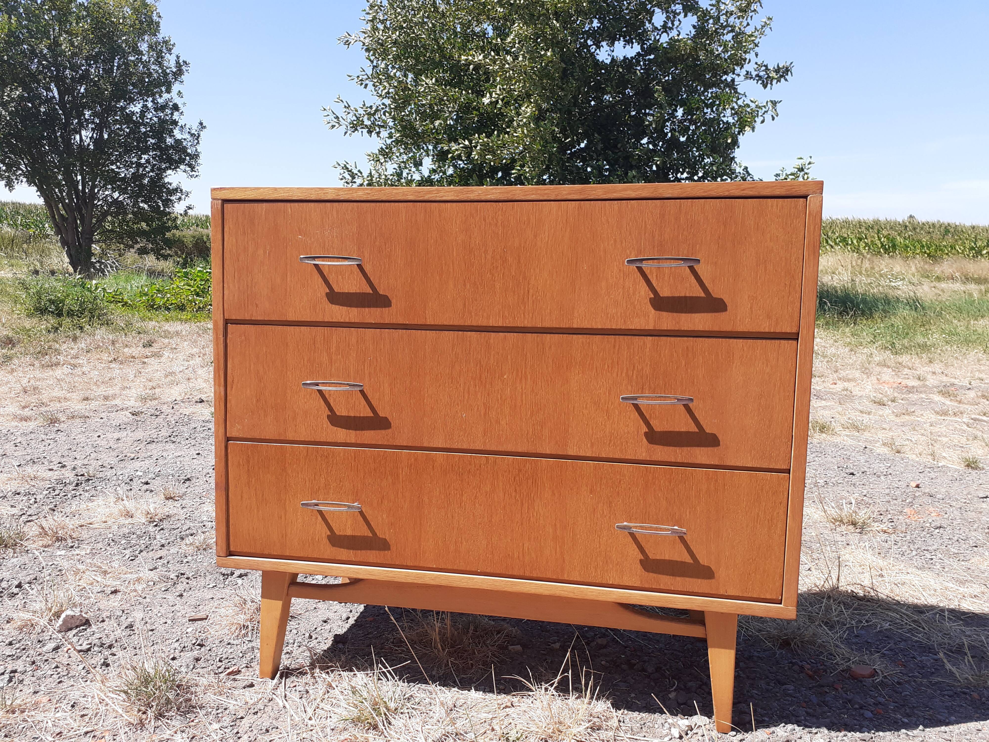 Vintage chest of drawers