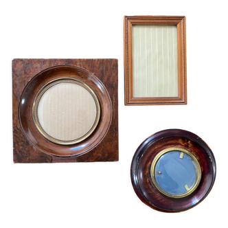 3 wooden frames 50