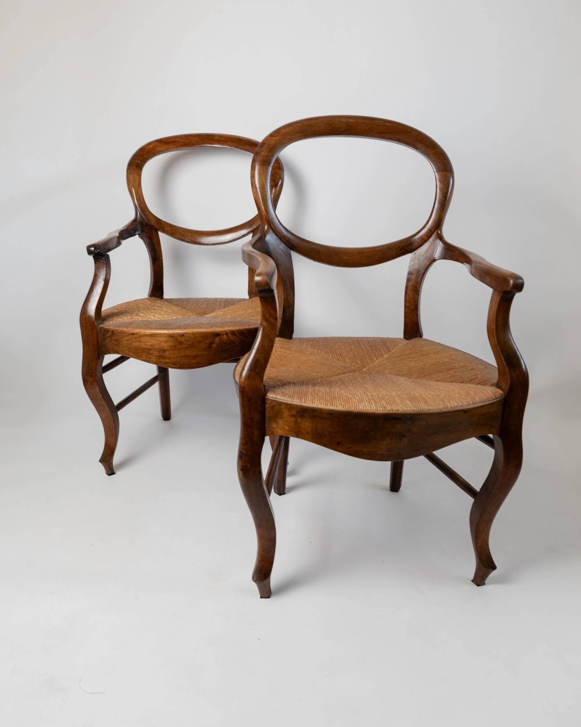 Vintage set of 2 Louis-Philippe armchairs from the 19th century, cherry wood chairs, hand-woven straw seats, antique Italian seat, elegant gift.