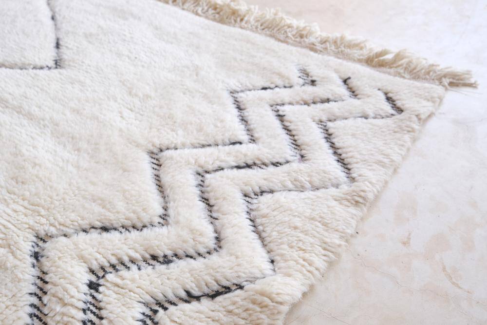 Moroccan Beni Ourain rug - 282 x 207 cm