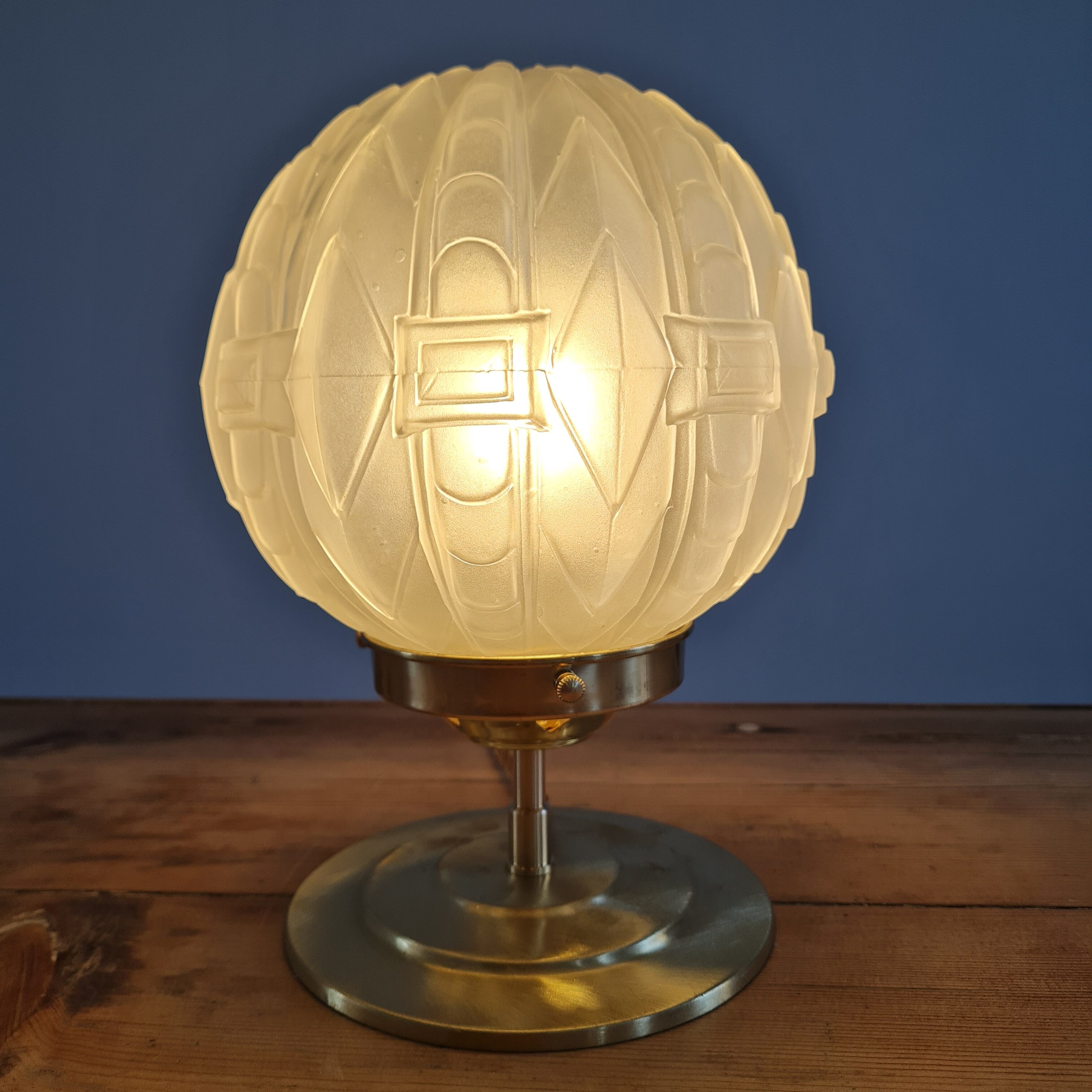 Art Deco globe table lamp in frosted glass