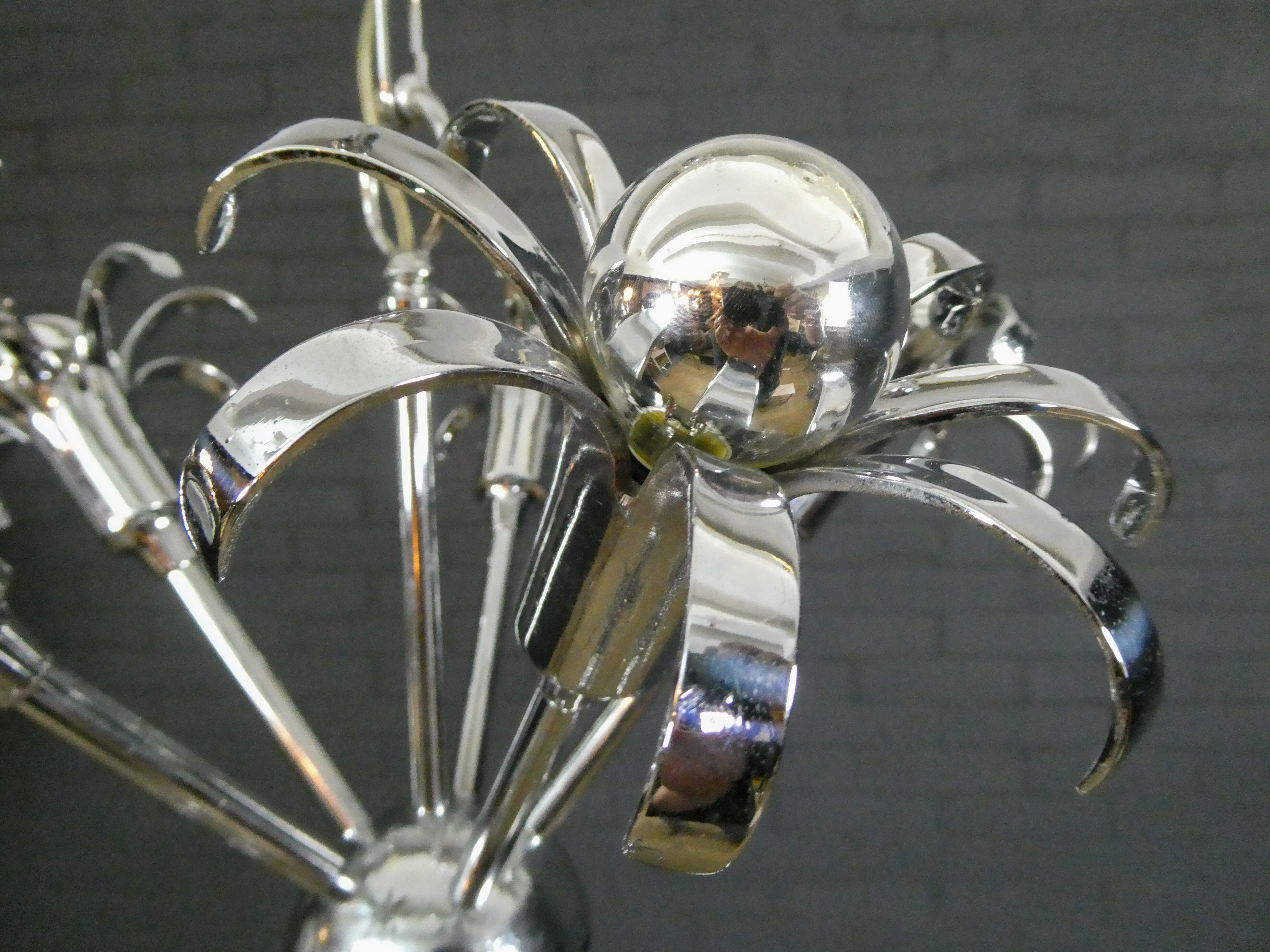 Modern hanging lamp 'Sputnik flowers'