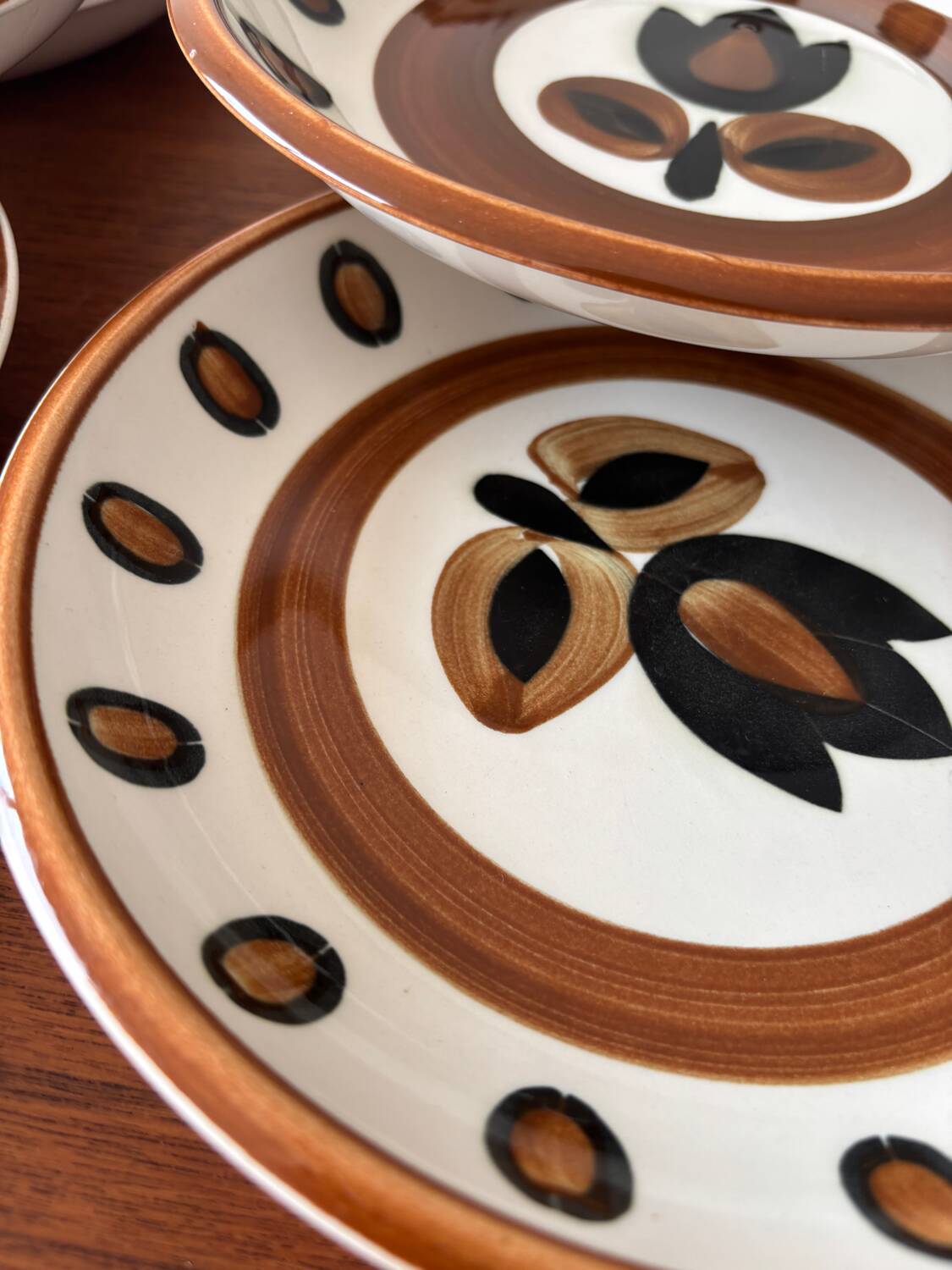 Set of 6 Boch La Louvière soup plates, Kimono model, 1970