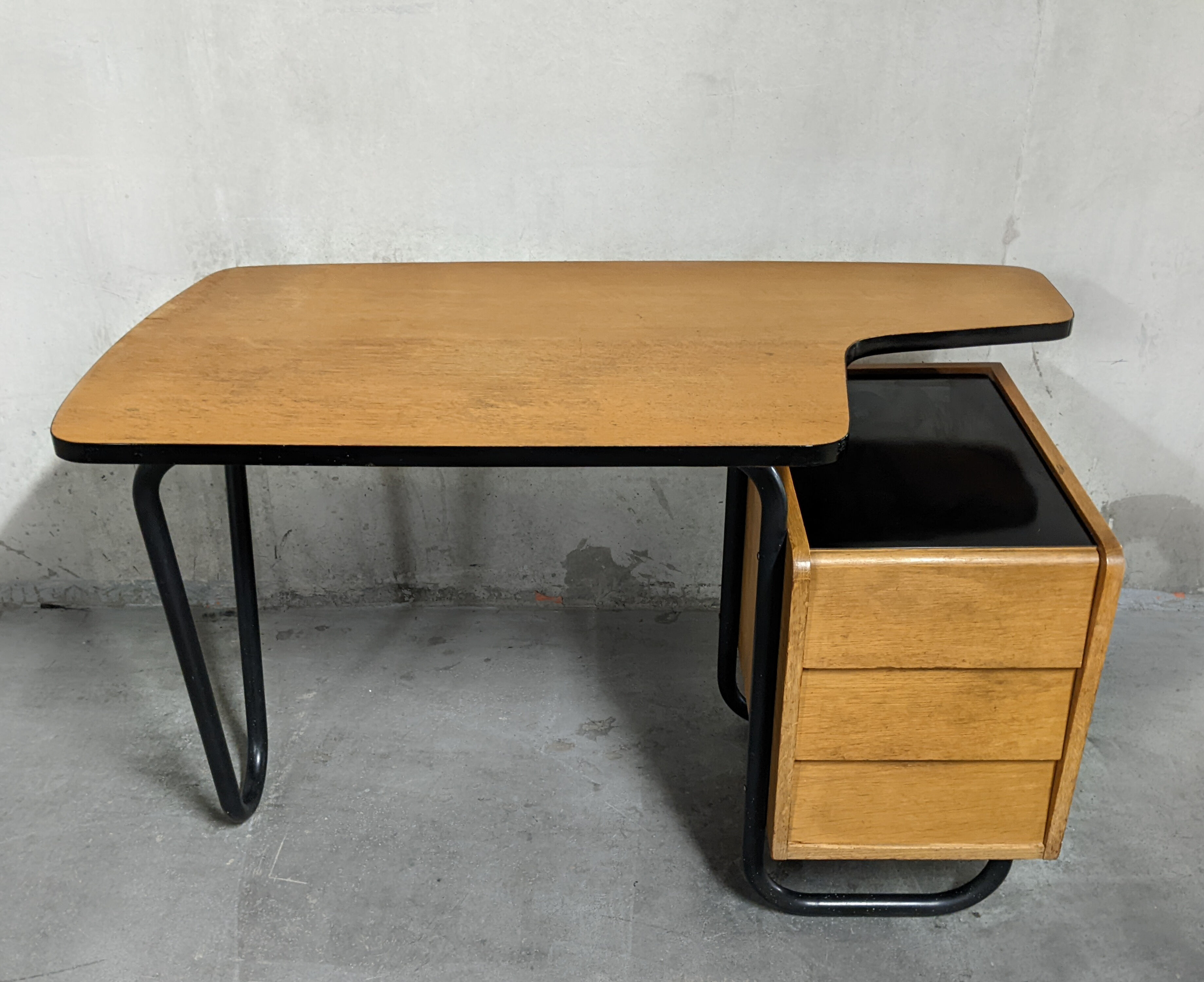 Vintage 1950s Mobilor desk