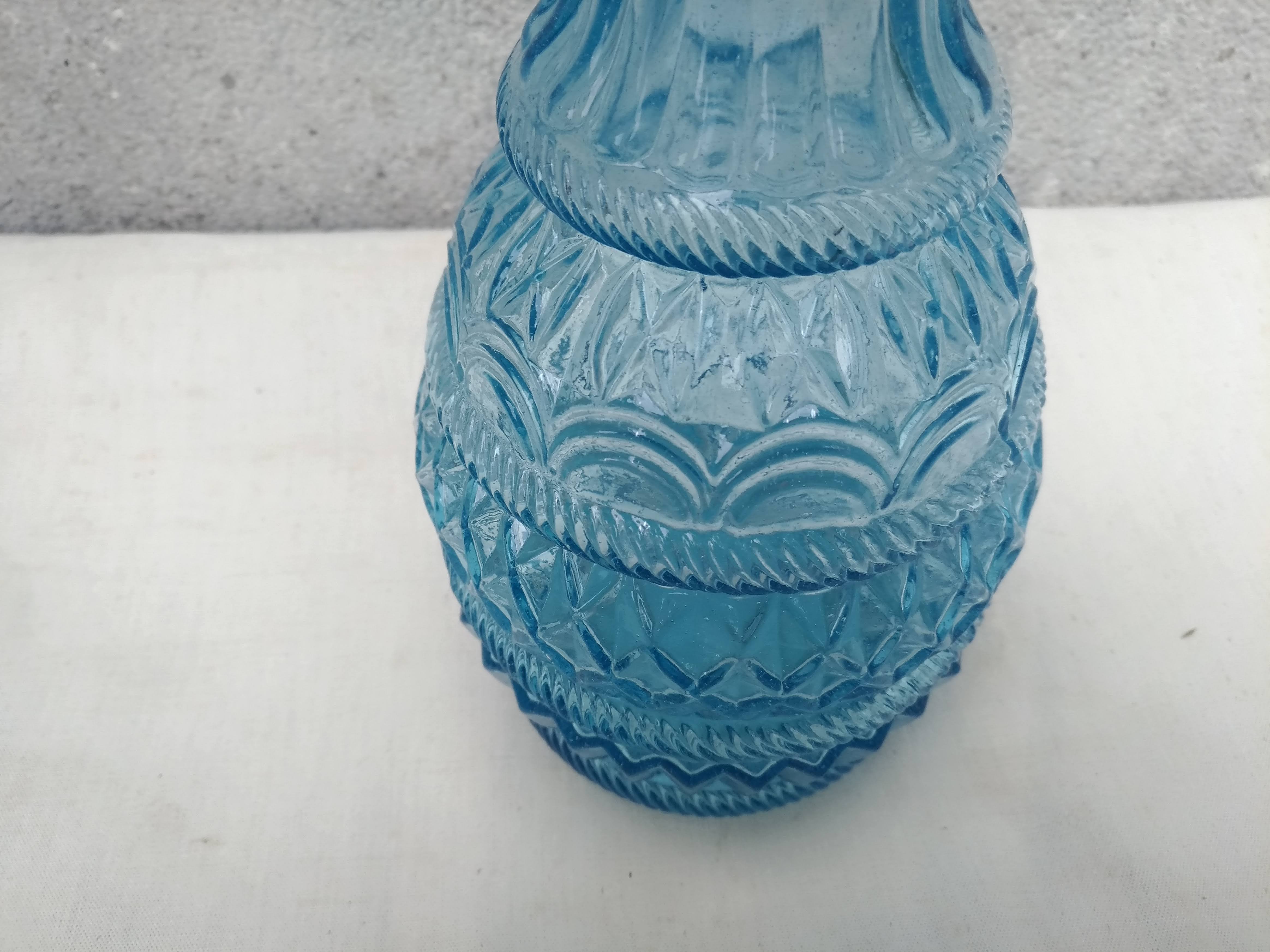 Chiseled glass decanter