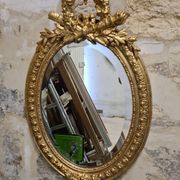 Miroir ovale doré, XIXe siècle