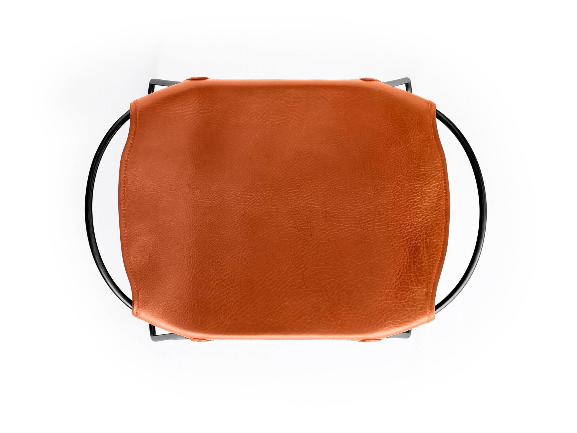 Set of 3 contemporary bar stools in black steel and natural leather.