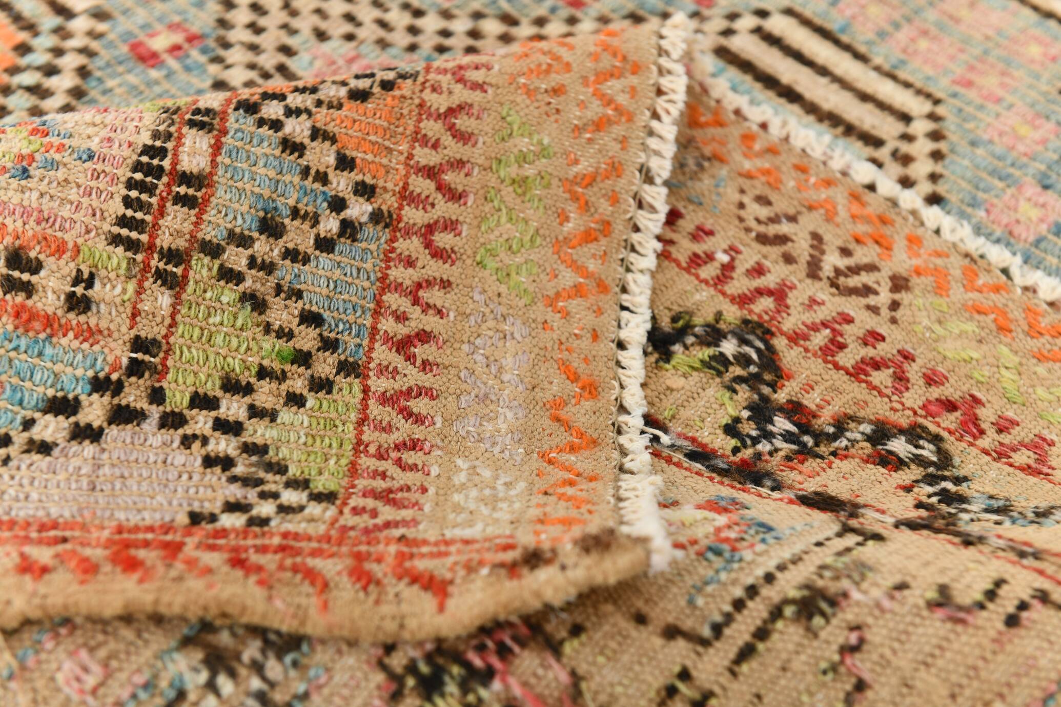 6x10 Pale Red Green Tribal Wool Kilim Rug, 189x300Cm