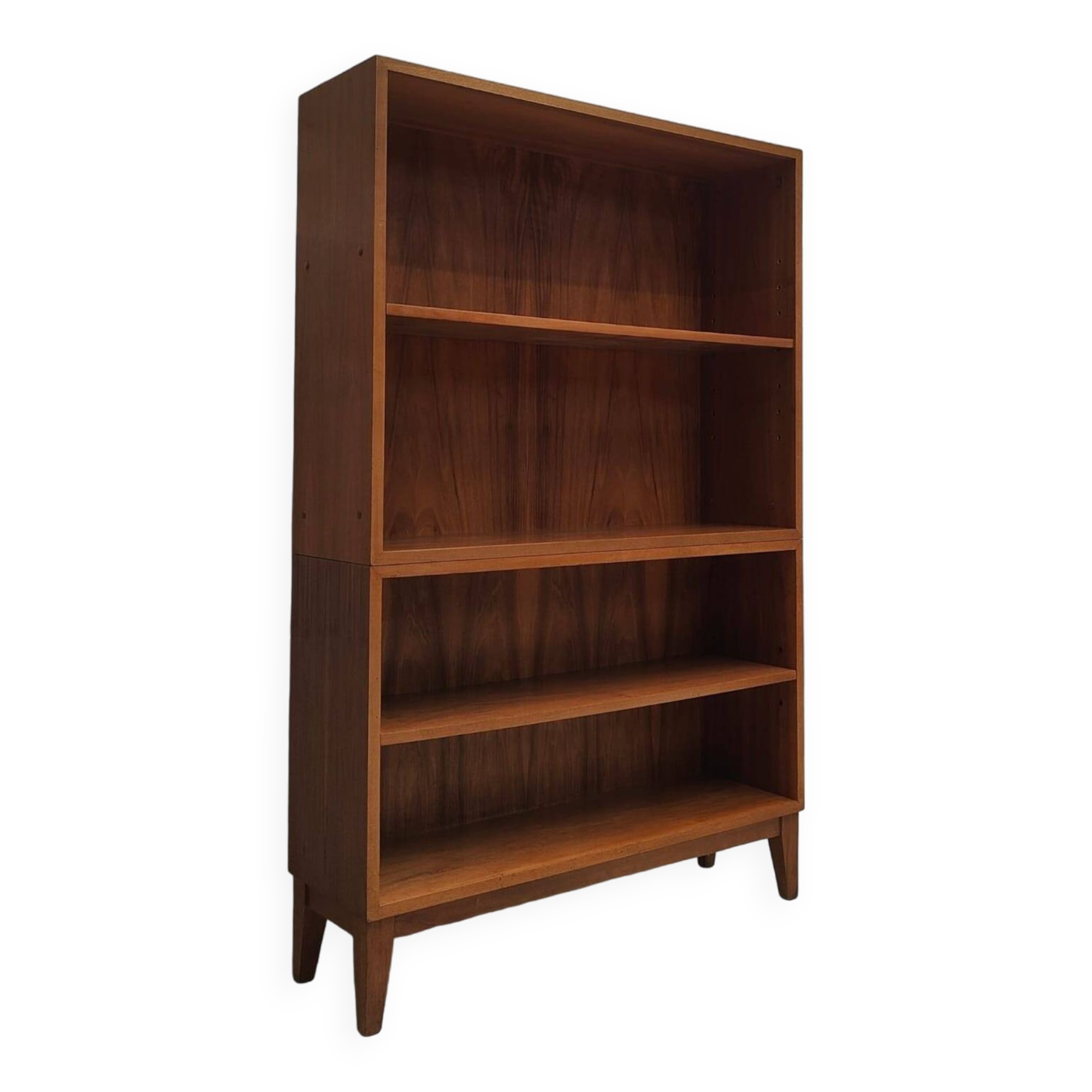 Bibliothèque du milieu du siècle