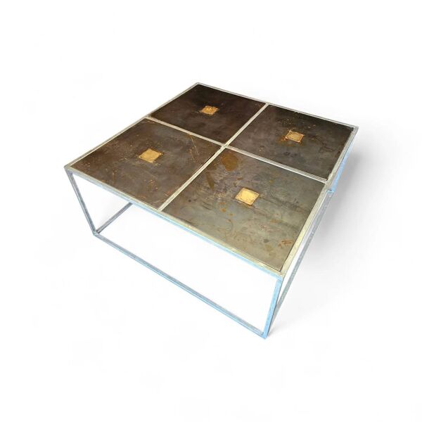 Table basse brutaliste unique des années 1980 avec des plateaux en métal lourd / cuivre / acier.
