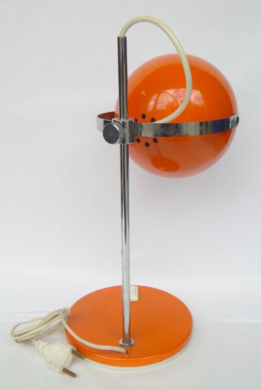 Eyeball floor lamp orange metal has ask ball space age of the 1970s