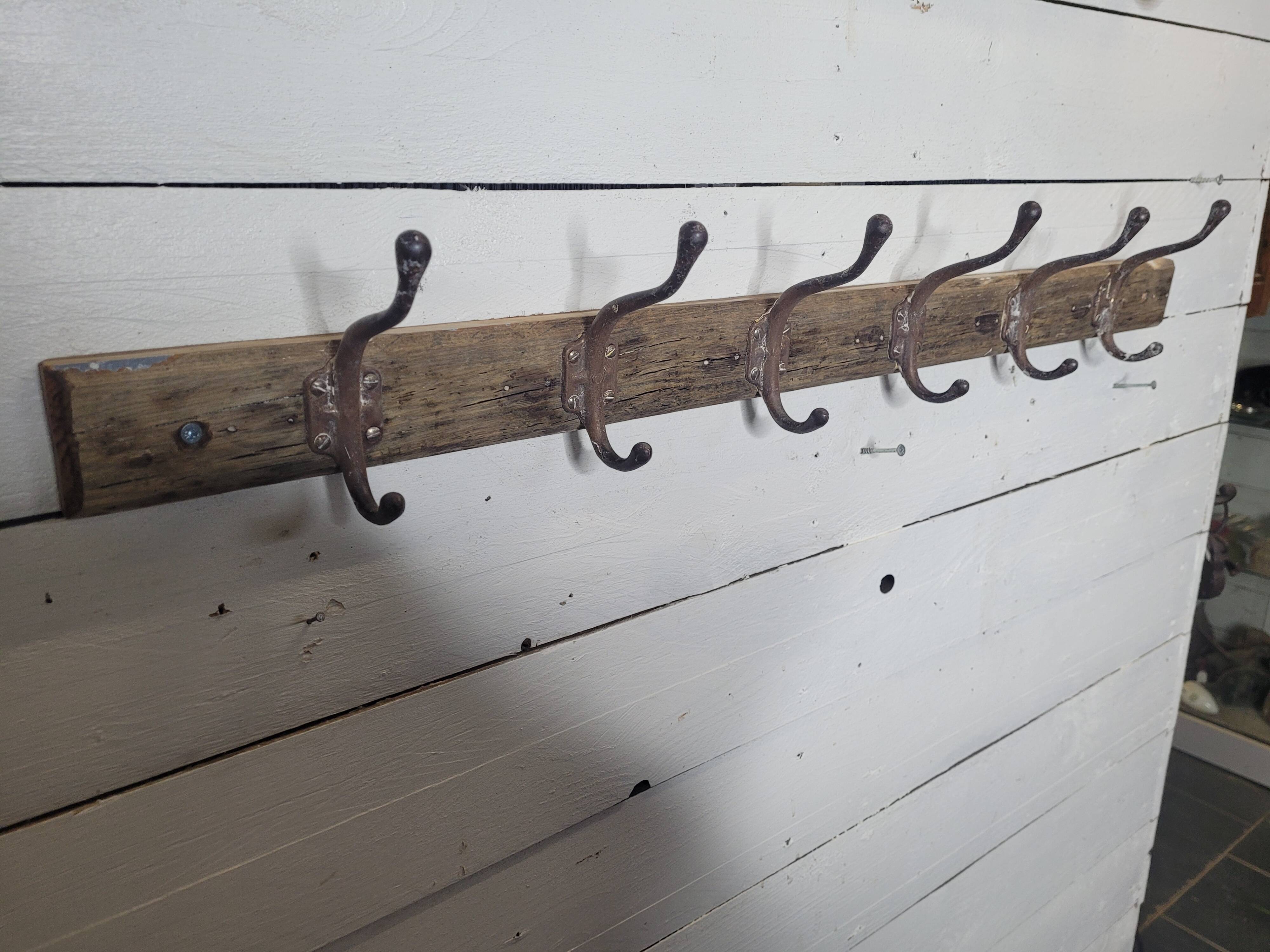 School coat rack with 6 hooks, 100cms L