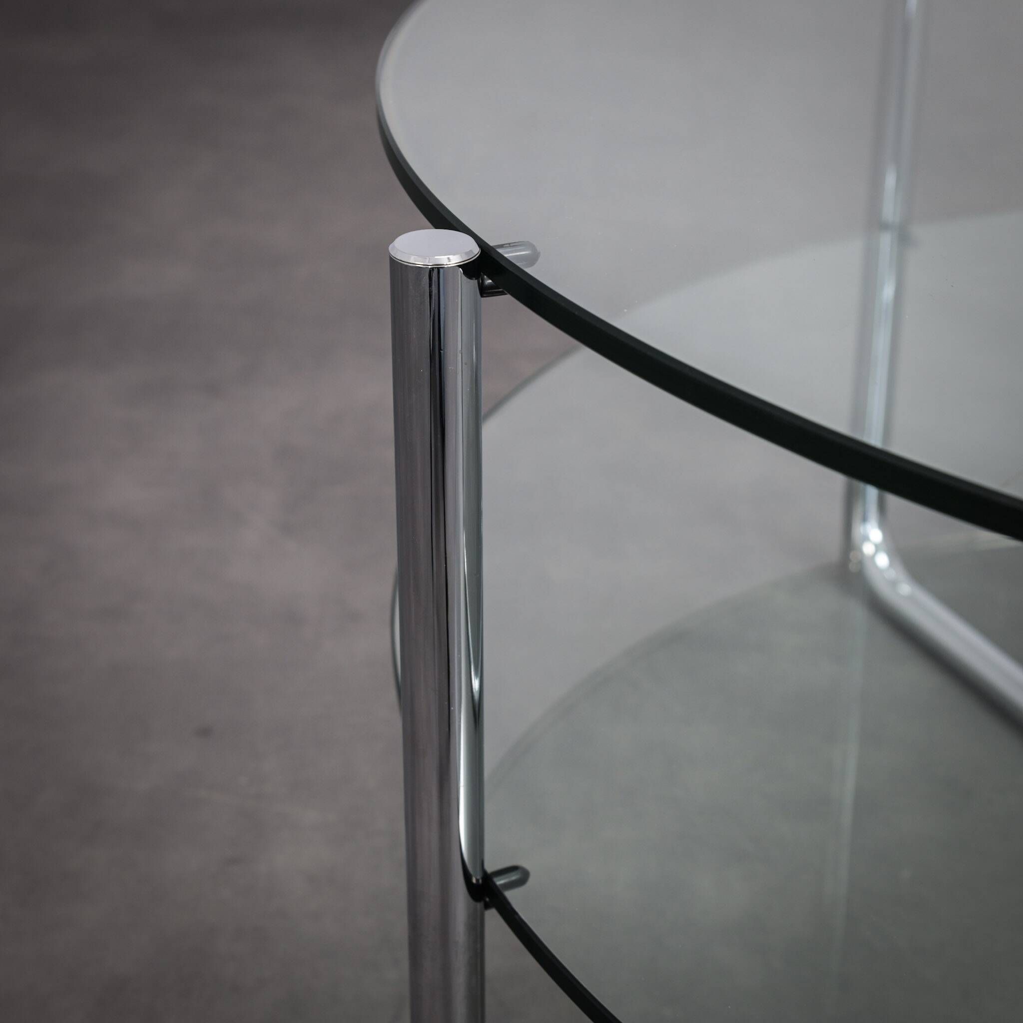 Table basse Bauhaus modèle 427 par Dutch Originals, années 1990.