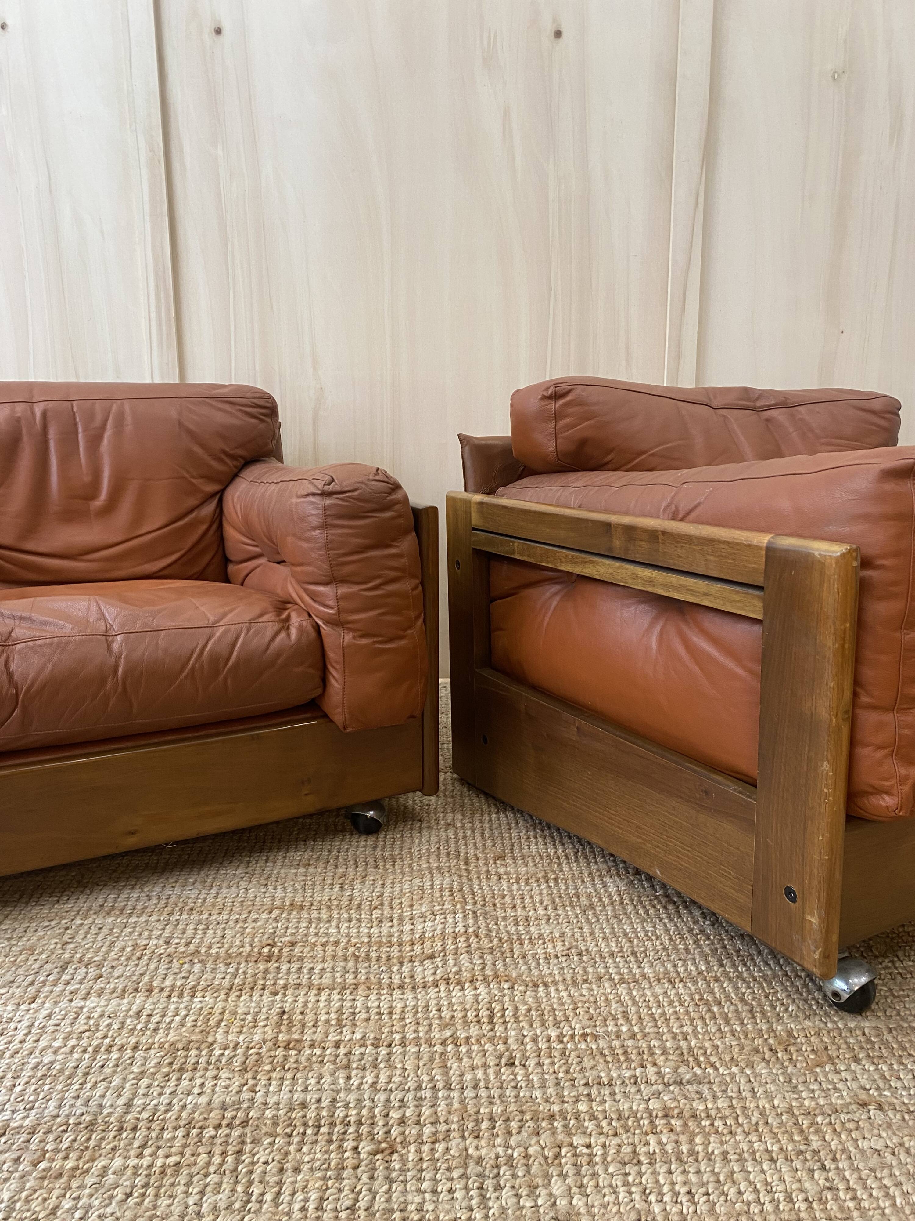Pair of Cognac Leather Club Armchairs & Wood - Italian Design - 1970s