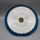 Old two-tone opaline suspension