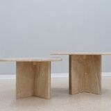 Tables basses sculpturales en marbre travertin de design italien vintage