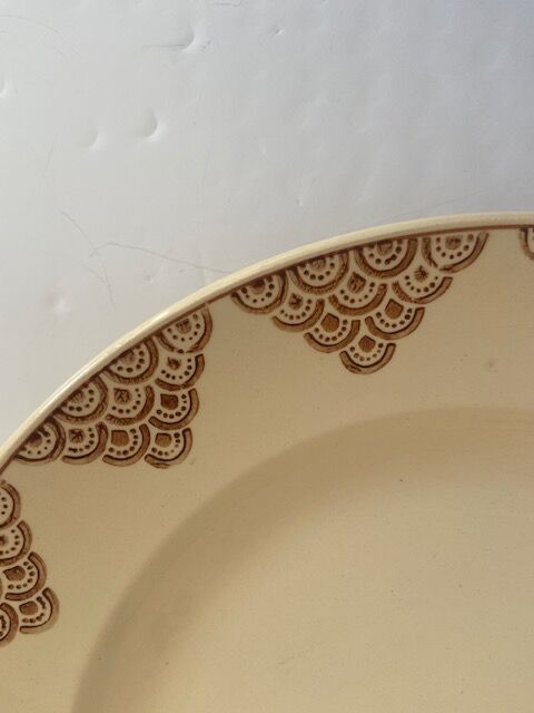 Set of 2 round dishes saint amand