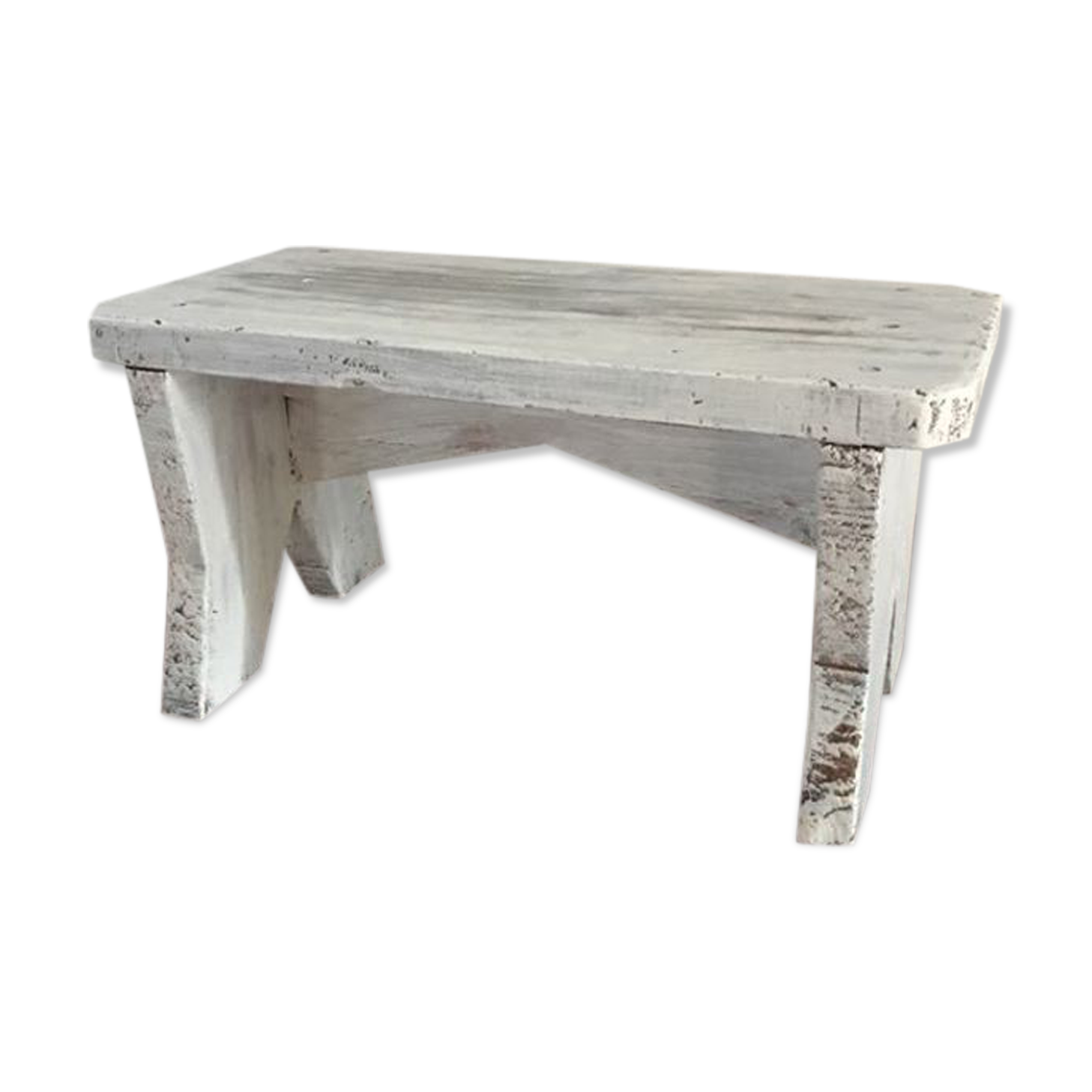 Dressmaker in white patinated wood bench