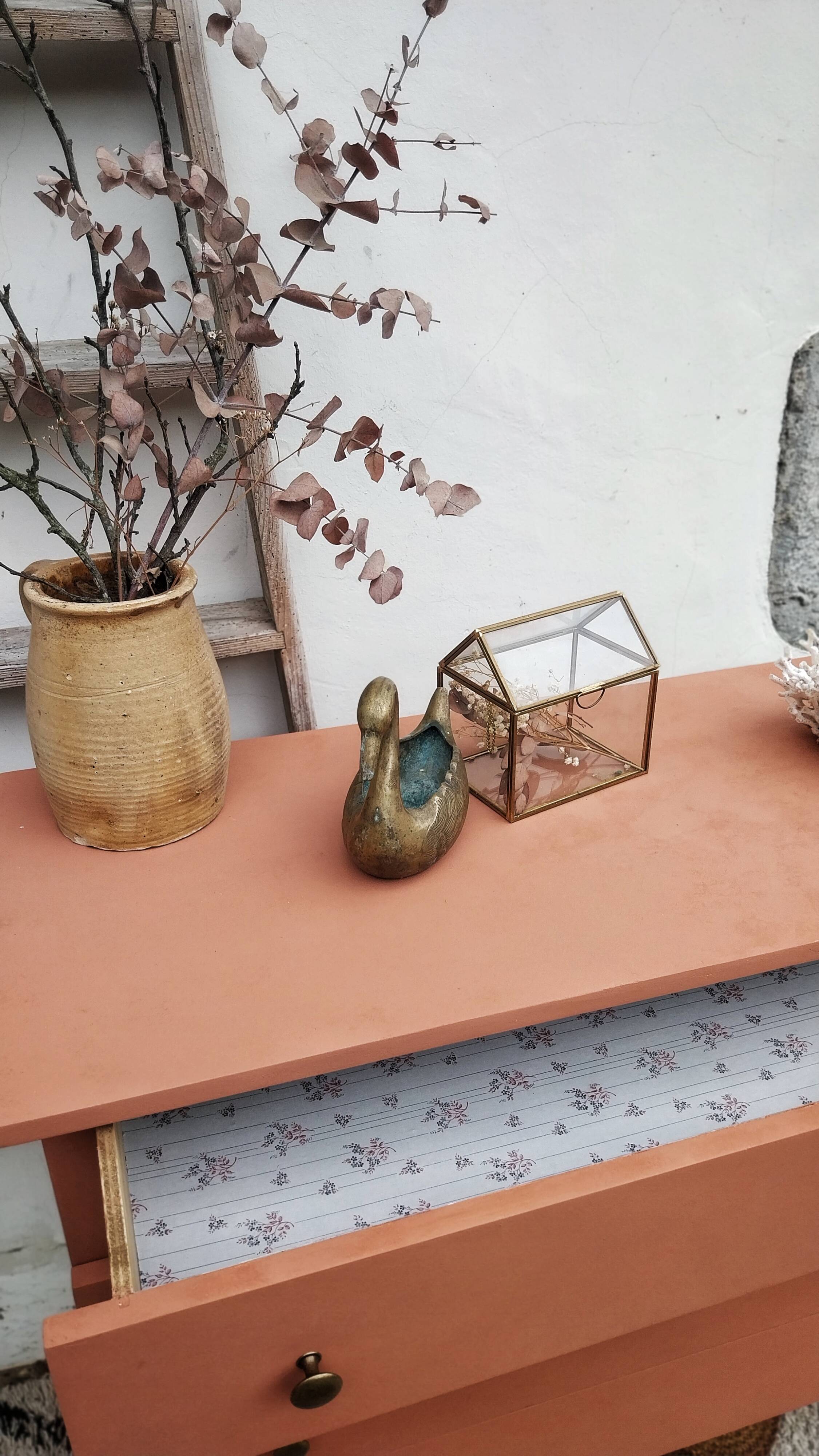 vintage chest of drawers