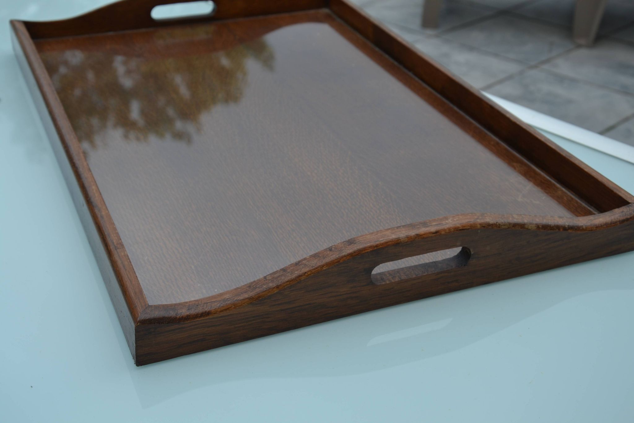 Desserte en bois, plateau en verre