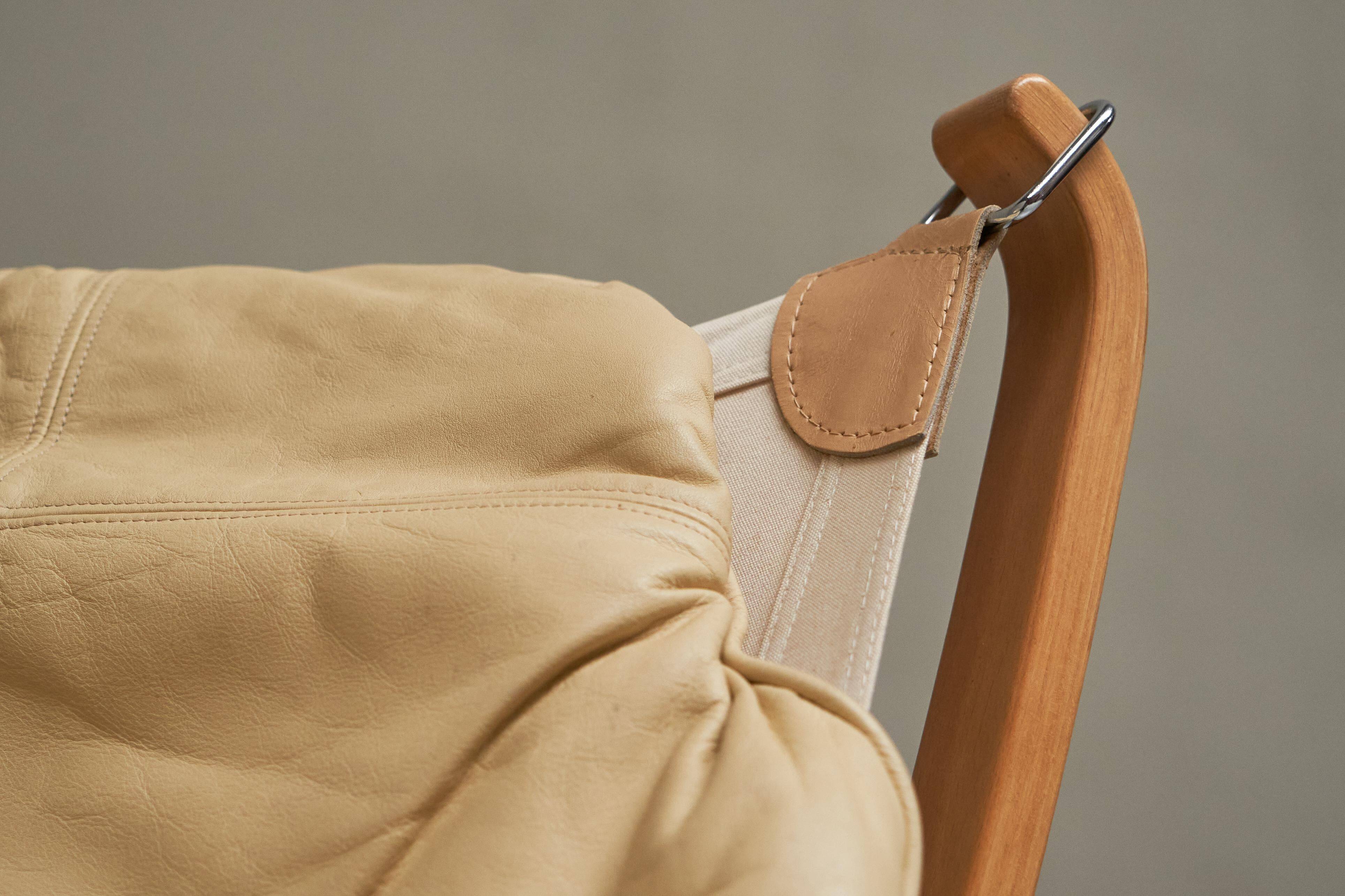 Pair of Sigurd Ressell Falcon Lounge Chairs leather, canvas, birch, 1970s
