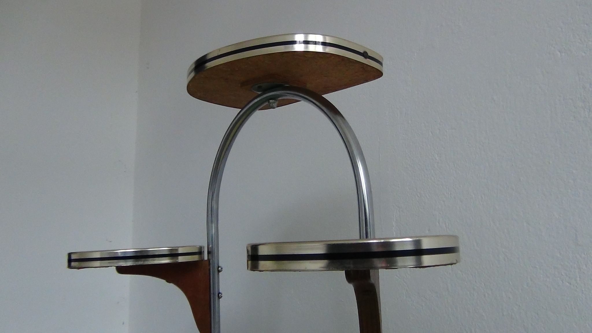 Vintage 50s flower table